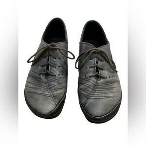 NAOT Kumara Lace Up Foggy Gray Leather Shoes Women's Size 8